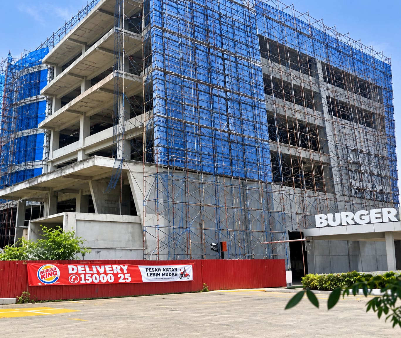 Kontraktor ACP untuk gedung komersial